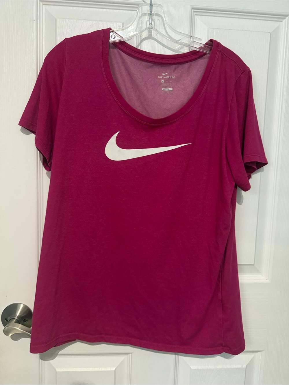 Nike Women's Magenta Short Sleeve Performance Tee with White Swoosh. Size XL.